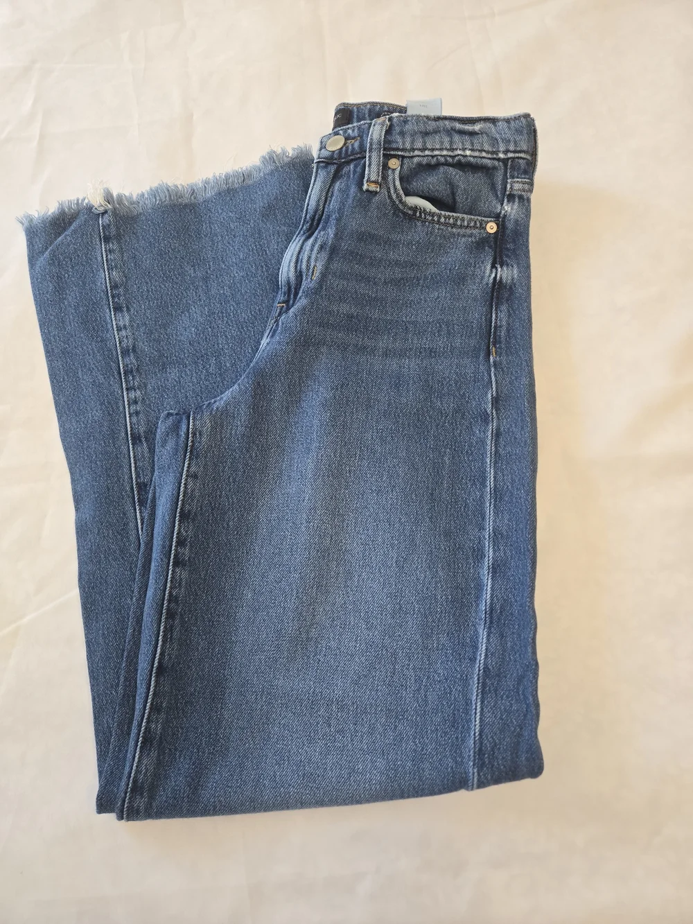 Banana Republic Wide-Leg High-Rise Jeans in Medium Blue Wash